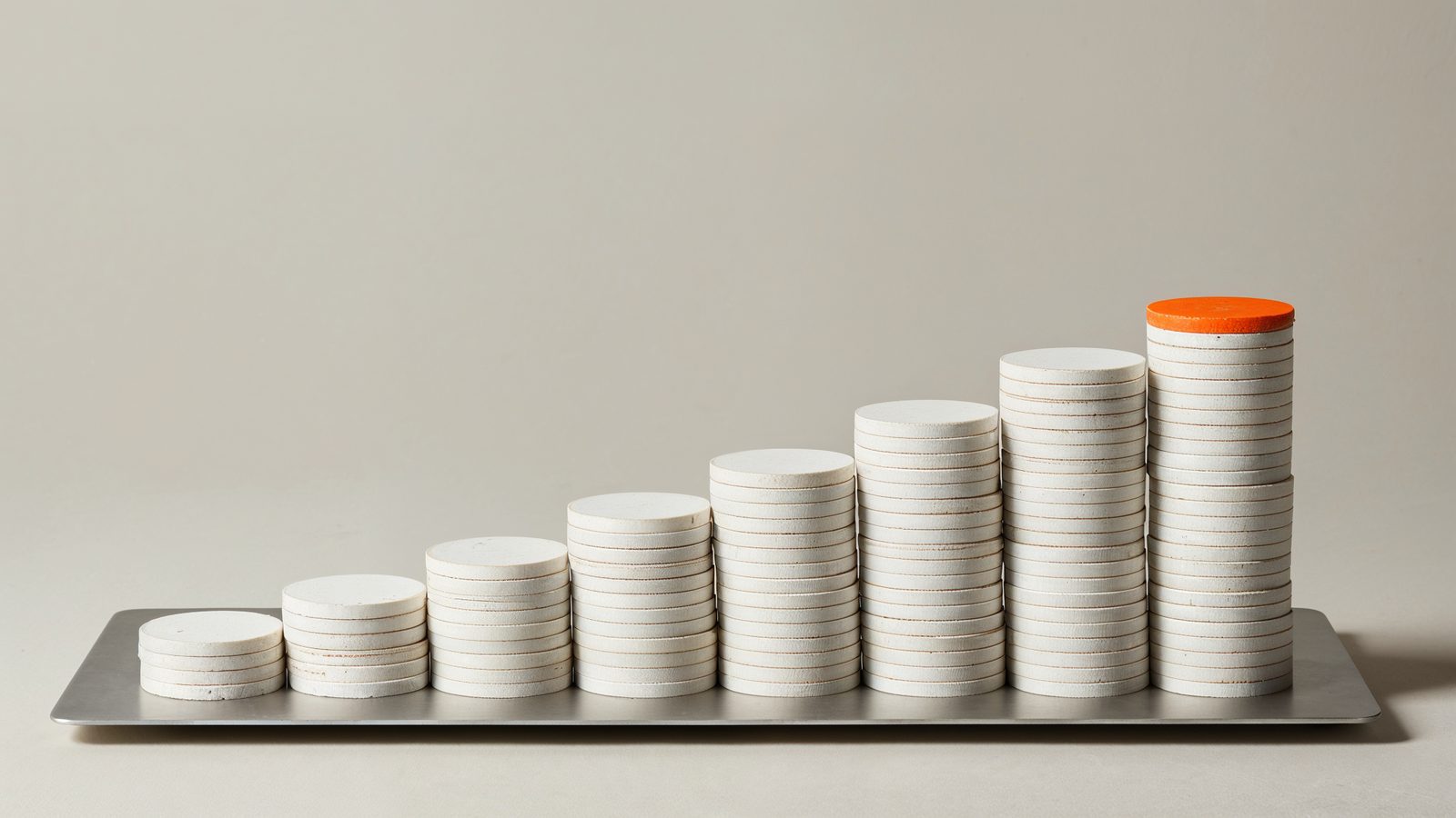 What an e-shop costs per month: fees, apps, shipping and payments