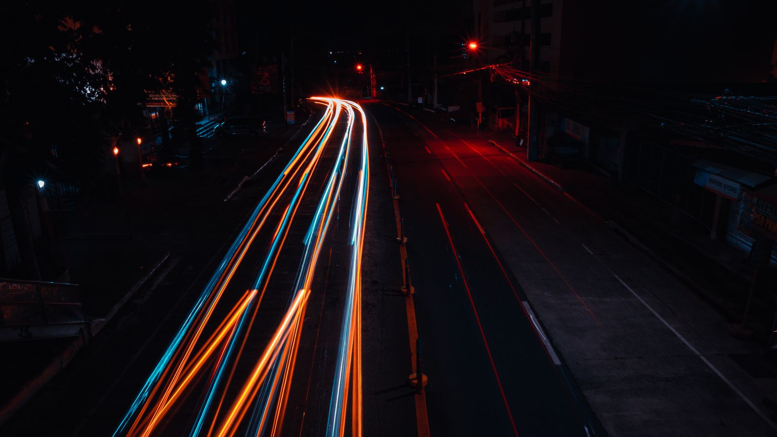 Why a fast Shopify is slow: the platform answers in 0.7 s, the page takes the rest